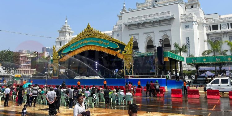 ရန်ကုန်နှင့် မြို့ကြီးများ၌ သင်္ကြန်ပွဲစည်ကားရန် စစ်ကောင်စီ စီစဉ်