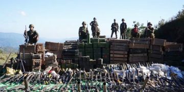 တလှိုင်းပြီးတလှိုင်း လာနေသော စစ်ရေးလှုပ်ရှားမှုများ