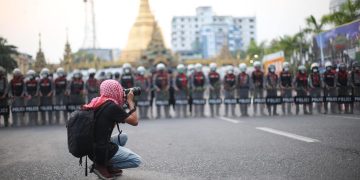 အာဏာသိမ်းမှုနောက်ပိုင်း ဖမ်းဆီးခံရသည့် သတင်းသမား ၂၀၀ ကျော်ရှိ