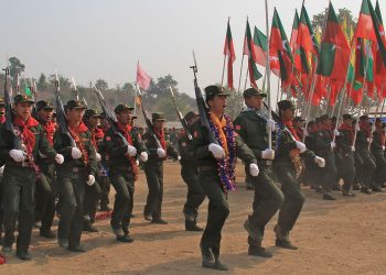 ရှမ်းပြည်ရဲ့ ရွံကြောက် လက်နက်ကိုင်တပ်တွေ ဘာကြောင့် စစ်ကောင်စီကို မတိုက်သလဲ