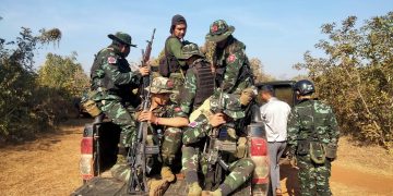 စစ်မှုမထမ်းလို၍ တော်လှန်ရေးတပ်ဖွဲ့များသို့ လူငယ်များ သောင်းချီ ဆက်သွယ်