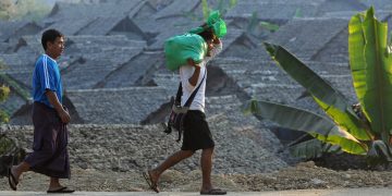 အမေရိကန်တွင် အခြေချရေး ထိုင်းရောက် မြန်မာဒုက္ခသည်များကို တွေ့ဆုံမေးမြန်းမှု စတင်