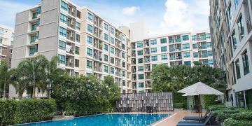 ငွေတန်ဖိုးပြိုလဲစဉ် ထိုင်းကွန်ဒို ဝယ်သူများနှင့် ပွဲစားများကို စစ်ကောင်စီဖမ်း