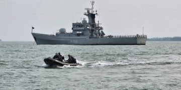 ရခိုင်တိုက်ပွဲများကြောင့် နယ်စပ်တွင် ဘင်္ဂလားဒေ့ရှ် စစ်သင်္ဘောများ ဖြန့်ကြက်ထား