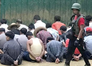 နွေဦးတော်လှန်ရေး စစ်ပွဲအတွင်းက ဓားစာခံများ