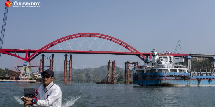 AA ကို ဖိအားပေးရန် အိန္ဒိယကုန်သွယ်ရေးလမ်းကြောင်း မီဇိုရမ် ချင်းအဖွဲ့ ပိတ်