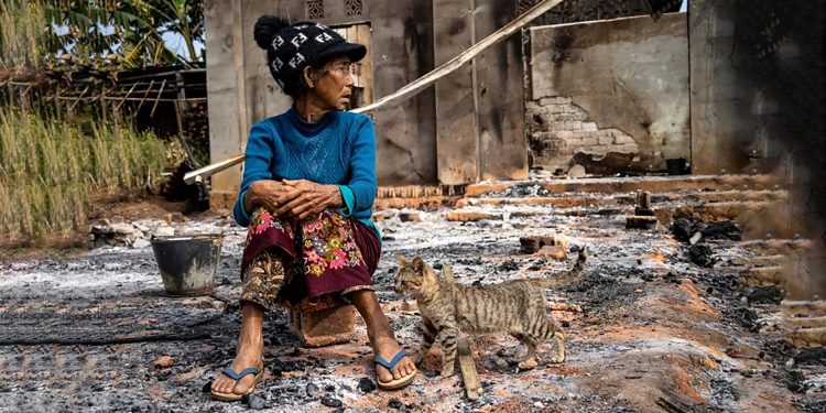 တားမြစ်ကန့်သတ် လက်နက်များ စစ်ကောင်စီသုံးနေ