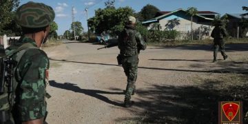 လွိုင်ကော် ရပ်ကွက်တချို့မှ ဆုတ်ရသော်လည်း ကရင်နီတပ်တို့ ပြန်စစ်ဆင်