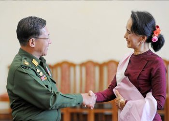 ဗမာအမျိုးသားရေးဝါဒ၊ စစ်တပ်နှင့် ဒေါ်အောင်ဆန်းစုကြည်