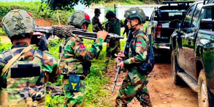 မိုးကုတ်အနောက်ပိုင်း သိမ်း၍ အရှေ့ပိုင်းသို့ TNLA တို့ စစ်ဆင်