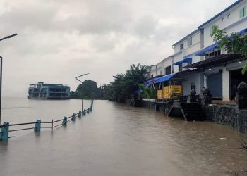 ၁၃ မြို့ နယ် စိုးရိမ်အမှတ်ထက်ကျော်လွန် ရေမြုပ်