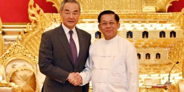 ချိနဲ့လာသည့် စစ်ကောင်စီကို တရုတ်က နေရာပေးရန် ကြိုးစားနေ