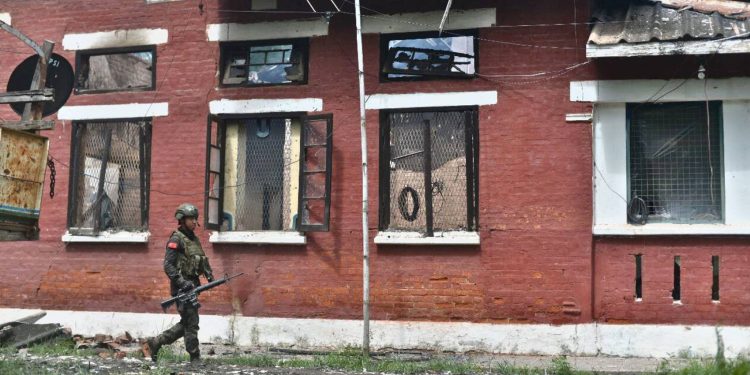 လက်နက်ခဲယမ်းကြောင့် ဒီပဲယင်းမှ ပြန်ဆုတ်ရ ဟု PDF တို့ဆို