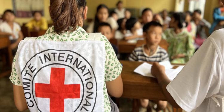 စစ်ဖြစ်နေသော မြန်မာသို့ အကူအညီစင်္ကြံဖွင့်ရေး ICRC တွန်းအားပေးနေ