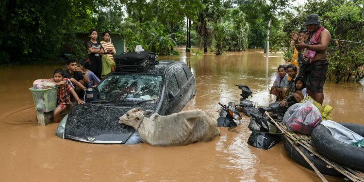သဘာဝတရား၏ ဒေါသနှင့် ကျဆုံးနေသော မြန်မာ့စစ်အုပ်ချုပ်ရေး