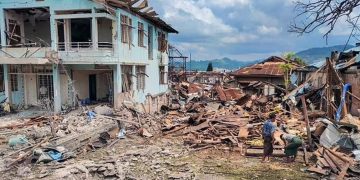 စစ်ကောင်စီ ဗုံးဒဏ်အောက်က လားရှိုး