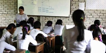 သူတို့ ပျော်မနေကြပါ