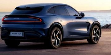 တရုတ် Xiaomi က အီလွန်မတ်စ် ရဲ့ Tesla နဲ့ ပုံစံတူ SUV လျှပ်စစ်ကားကို ထုတ်ပြ