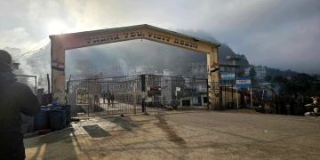 အိန္ဒိယနယ်စပ် ဖြတ်ခွင့်တင်းကျပ် ဒေသခံများ အခက်အခဲဖြစ်