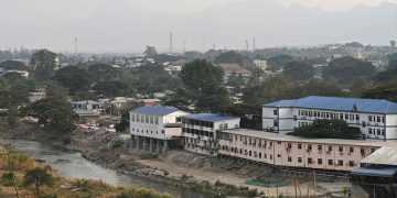 “လူလိမ်မြို့က ဆက်ကြီးထွားလာနေတယ်”