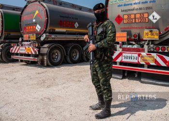 ကျားဖြန့်နှိမ်နင်းရေး ကြာရှည်ပါက နယ်စပ်ကုန်သွယ်ရေး ထိခိုက်နိုင်