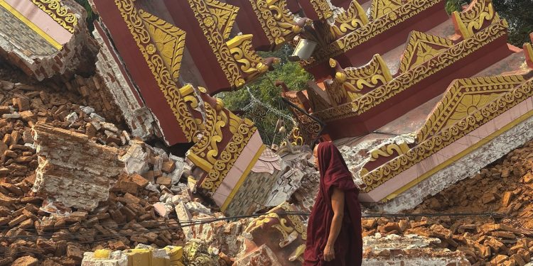 စစ်ကိုင်းငလျင်ကြီး၊ စစ်ရပ်စဲရေးနဲ့ တဖက်ပိတ် စစ်ကောင်စီ