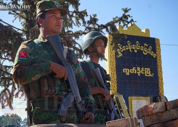 မြန်မာပြည် လွတ်လပ်မှု၊ အချုပ်အခြာနှင့် အောက်မှ အထက်သို့ ဖက်ဒရယ်စနစ်