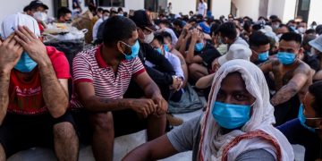 အွန်လိုင်းငွေလိမ်ရန် အခိုင်းခံရသူများ ထိုင်း-မြန်မာ နယ်စပ်တွင် သောင်တင်