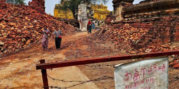 ငလျင်က ချည့်နဲ့နေသော ခရီးသွားလုပ်ငန်းကို ထပ်မံထိုးနှက်