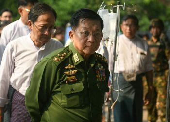 ငလျင်နိမိတ်က စစ်ကောင်စီ နိဂုံးချုပ်ဖို့လား