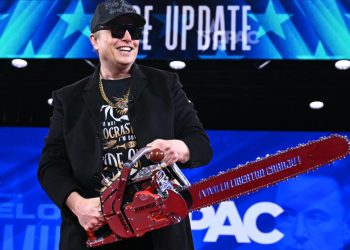 DOGE မှ နားပြီး အလှူရှင်ကြီး ဆက်လုပ်ရန် အီလွန်မတ်စ် ပြင်ဆင်နေ