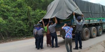ဖမ်းဆီးကုန်စည်များ အမြန်ရောင်း၍ ဘဏ္ဍာငွေဖြည့်ရန် ဒုစစ်ခေါင်းဆောင်ပြော