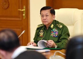 ၃၃ နှင့် ၉၉ တပ်မမှူးများကို ဖြုတ်ထုတ်ရှင်းသည့် ဇာတ်လမ်းနောက်ကွယ်