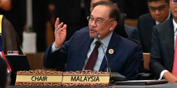 အာဆီယံ ဥက္ကဋ္ဌ အန်နဝါ၏ သိက္ခာမဲ့ ကြားဝင်စေ့စပ်ရေး