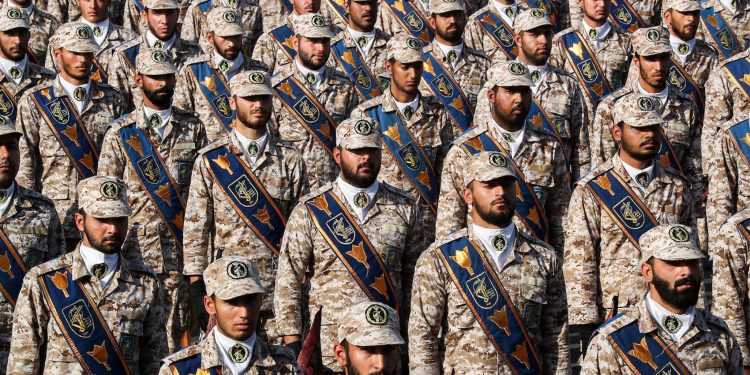 အီရန်အစိုးရအပြောင်းအလဲက ဒီမိုကရေစီကို မသယ်ဆောင်လာနိုင်