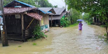 ရခိုင်၌ ရေဘေးသင့်ပြည်သူ တသောင်းကျော် အကူညီလိုအပ်နေ