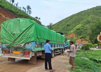 တာချီလိတ်၊ မိုင်းလား ကုန်သွယ်ရေးလမ်း အဖမ်းအဆီးကြမ်း၍ ရပ်နေ