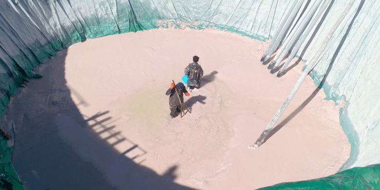 ပေါက်ဖော်၊ ဘာဘူ၊ CIA နှင့် မြန်မာ့ မြေရှားသတ္တု