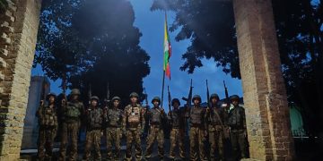 ရတနာသိင်္ဂီမိုင်း ပြန်ရပေမယ့် ကျောက်မဲမှာ စစ်တပ်ပိတ်ဆို့ခံနေရ