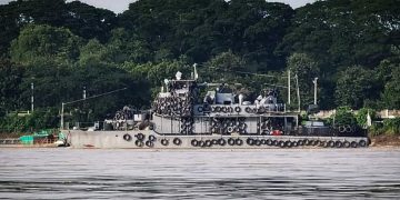 မြစ်ရေကြီးချိန် ဗန်းမော်ကို စစ်ကောင်စီ ထောက်ပို့