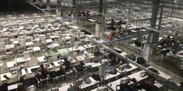 အမေရိကန်အခွန်တိုးကောက်မှုကြောင့် ရွှေပြည်သာ စက်ရုံတရုံ ပိတ်သိမ်း