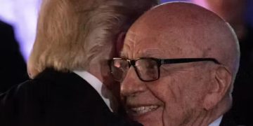 ထရမ့်နဲ့ ရူးပတ်မားဒေါ့ ပြိုင် ဘယ်သူနိုင်မလဲ