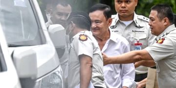 ဝန်ကြီးချုပ်ဟောင်း သက်ဆင်ကို ထောင်တနှစ် ပြန်ချ