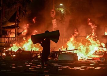 ပါလီမန်အမတ်များ အကျိုးခံစားခွင့်ကို အင်ဒိုနီးရှား သမ္မတ ဖြတ်တောက် အလျှော့ပေးရ