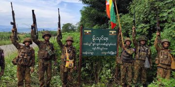 တော်လှန်ရေးဒီရေကို စစ်တပ်က မည်သို့တွန်းလှန်သနည်း