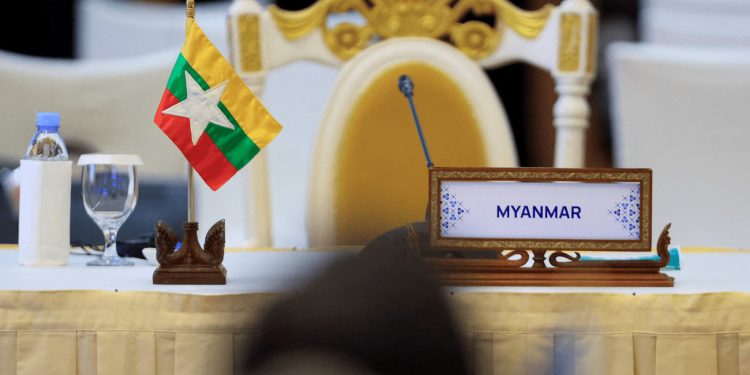 စစ်အုပ်စု ရွေးကောက်ပွဲကြောင့် အာဆီယံ သံတမန်ရေး အကျပ်အတည်း ရင်ဆိုင်ရ