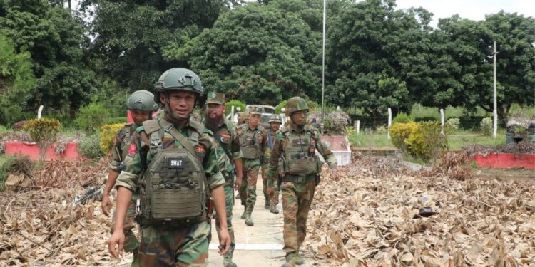 ကျောက်မဲ ပြီးတော့ သီပေါ၊ သီပေါ ပြီးတော့ မိုးကုတ်လား