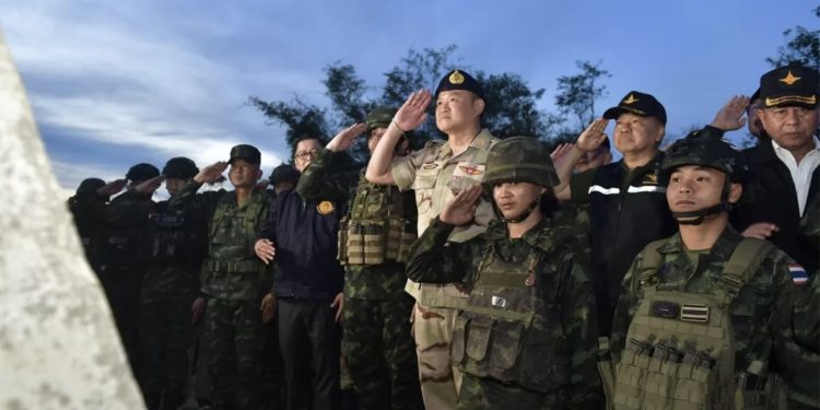 ကျားဖြန့် နက်ရှိုင်းလာသောကြောင့် အယုံအကြည်မရှိ အဆိုကို ထိုင်းဝန်ကြီးချုပ် အနုတင် ရင်ဆိုင်နေရ