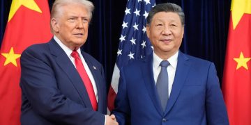 ထရမ့်နဲ့ ရှီကျင့်ဖျင် တောင်ကိုရီးယားမှာ တွေ့တာ ဘာထူးလဲ