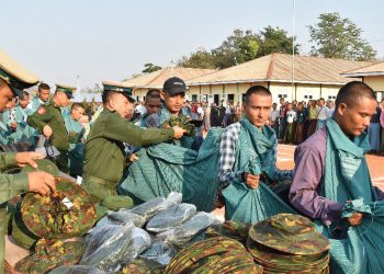 ပစ စစ်သားတွေအကြောင်း တစေ့တစောင်း